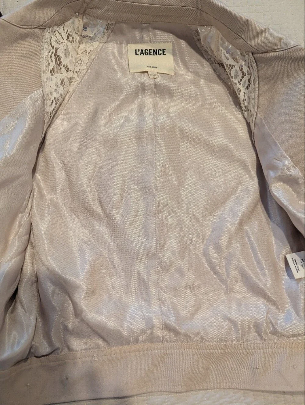 L'AGENCE Novelle Lace-Sleeve Cropped Trench Jacket Small Biscuit/Beige, Cream